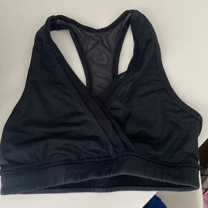 small lululemon sports bra